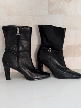 Anne Klein Black Mid-Calf Heeled Boots with Side Zip